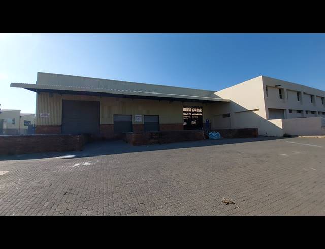 4,616M² WAREHOUSE TO LET IN CLAYVILLE